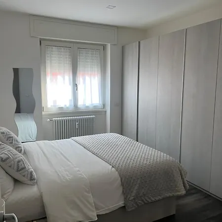 Bernina View A 公寓 蒂拉诺